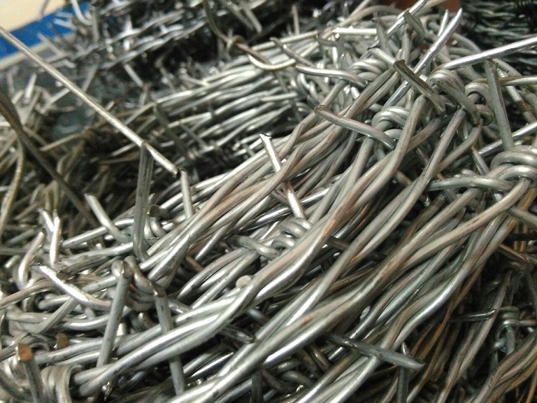 jual-kawat-duri-surabaya-murah-ready-stok